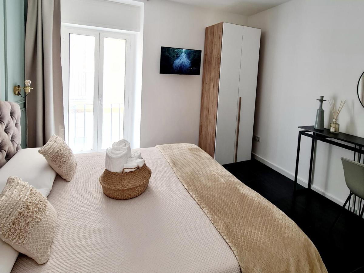 Lena Suite Bari Vecchia Exteriör bild