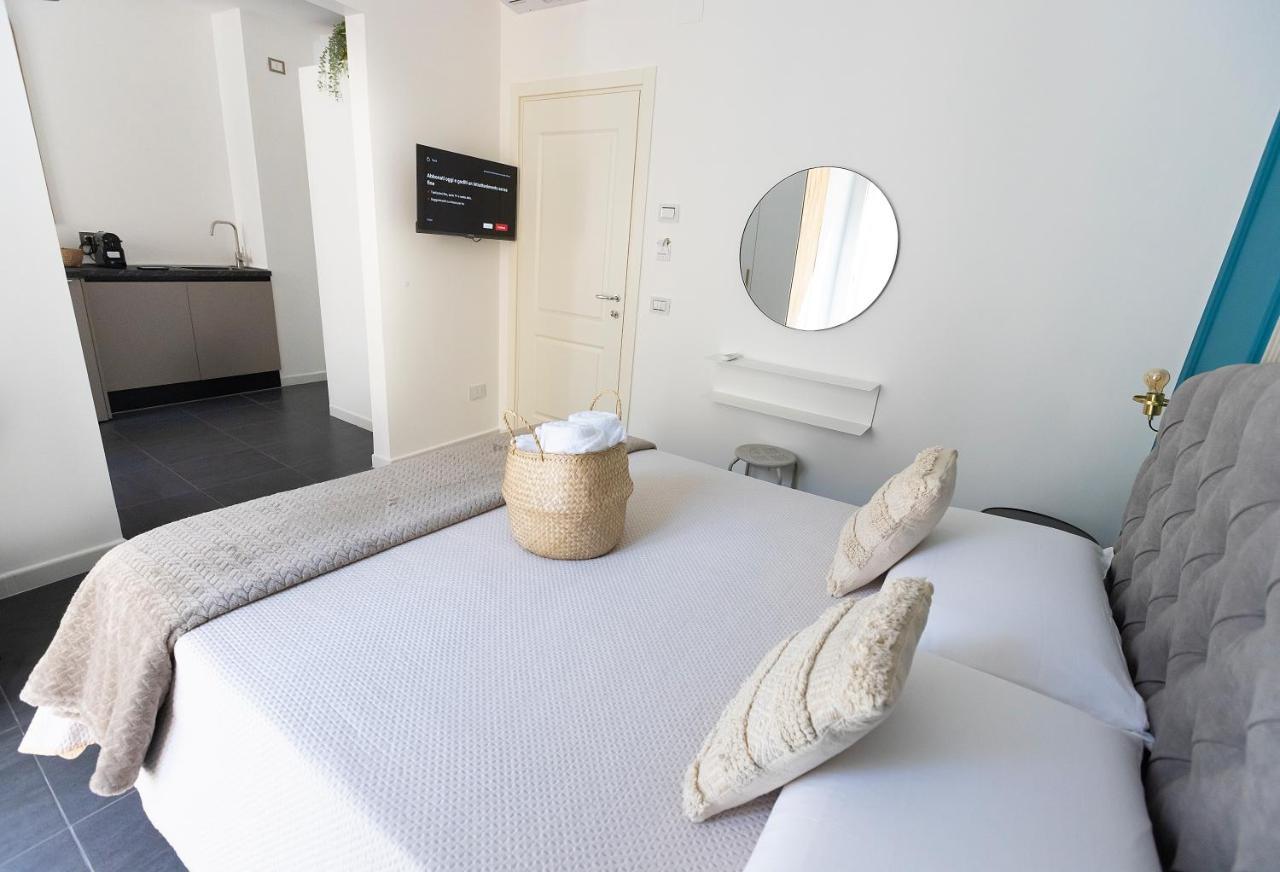 Lena Suite Bari Vecchia Exteriör bild