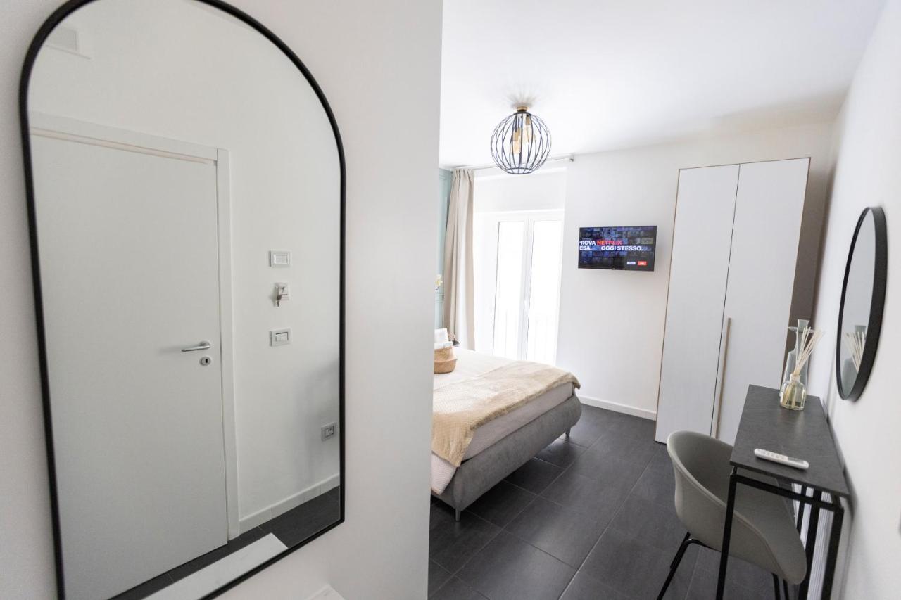Lena Suite Bari Vecchia Exteriör bild